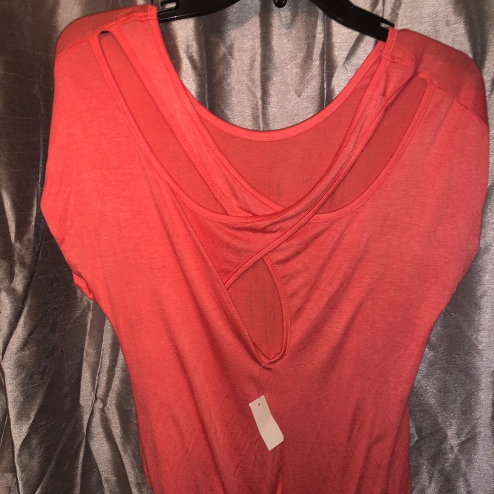 Pink top - Picture 2 of 3